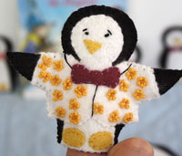 Tacky the Penguin Finger Puppets